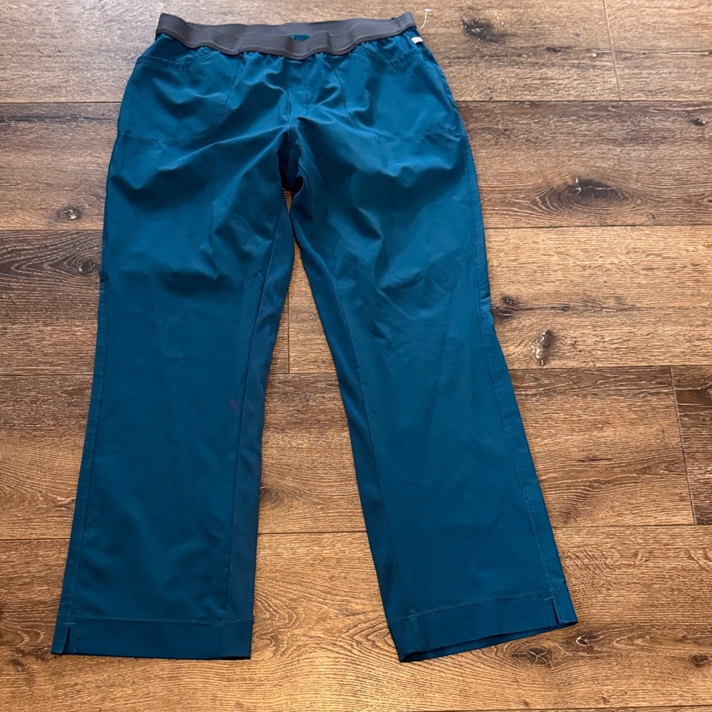 Cherokee teal scrub pants large